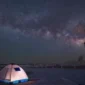 Travelers enjoying stargazing under the Milky Way in Egypt’s Western Desert.